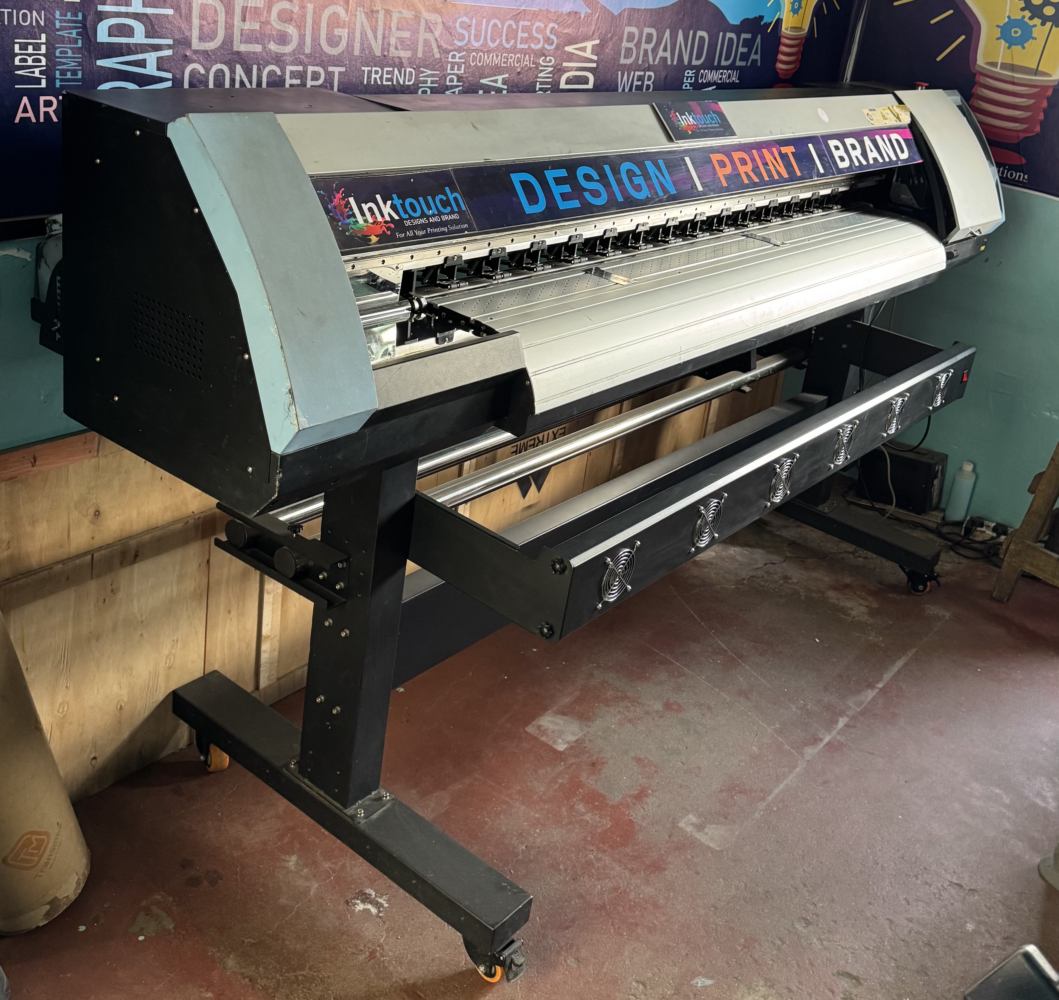 Extreme slightly used 1.6m Eco-Solvent Large format Xp600 Head