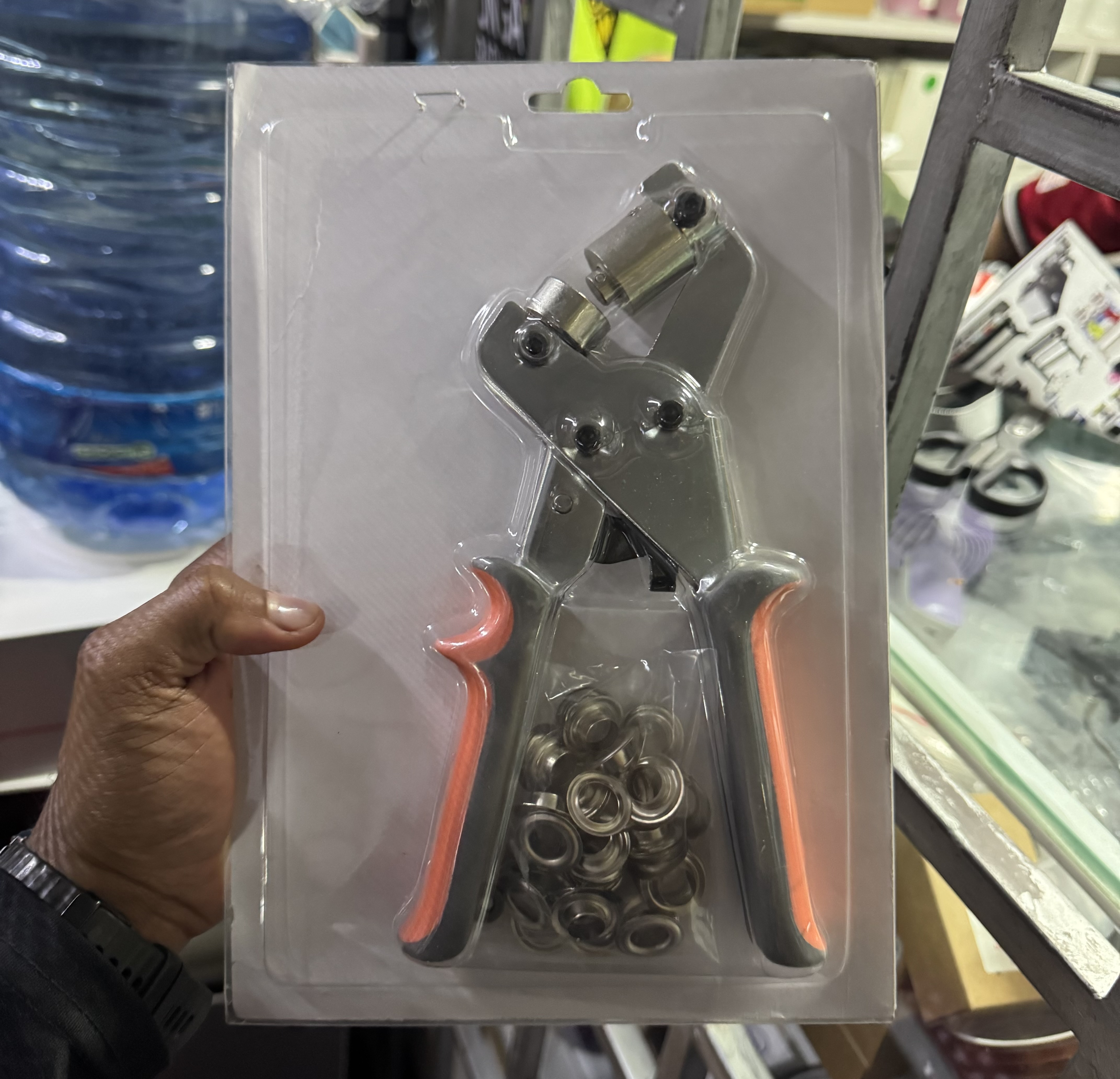 Handheld Eyelet Punching Machine