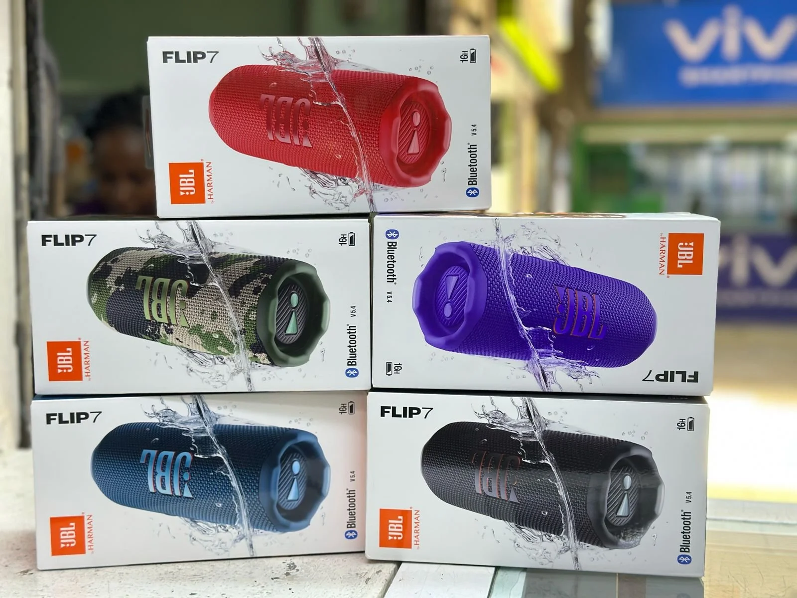 JBL Flip 7 Bluetooth Speaker