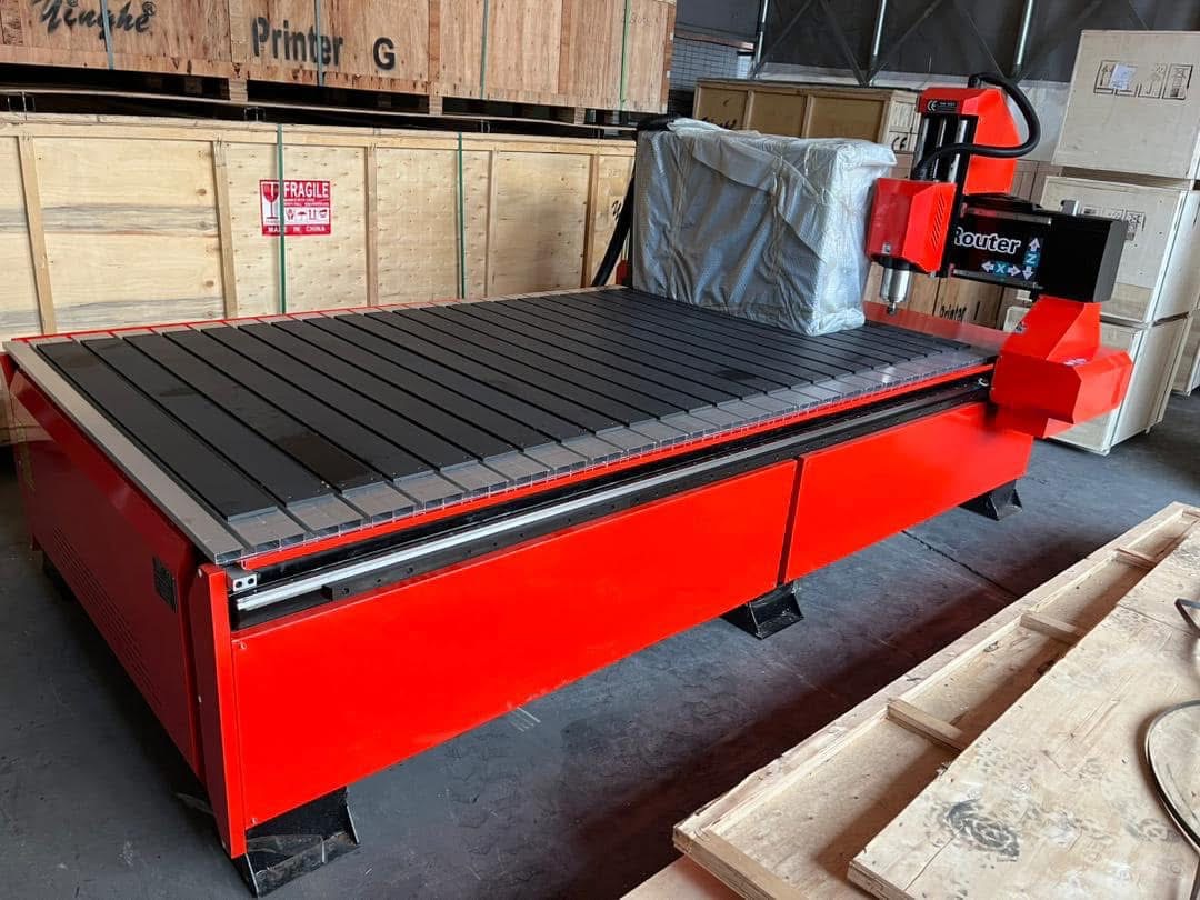Yinghe YH-1325 CNC Router (250cm x 130cm) 4ft by 8ft