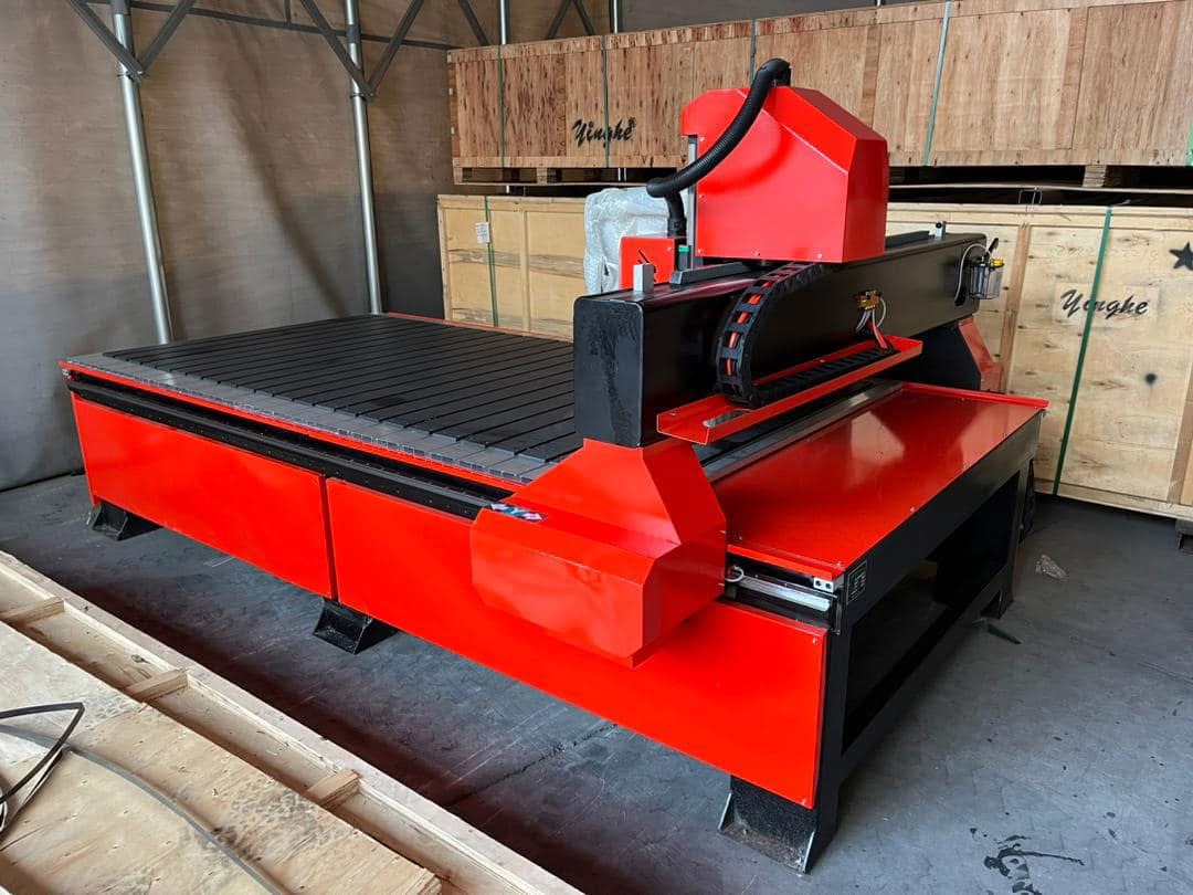 Yinghe YH-1325 CNC Router (250cm x 130cm) 4ft by 8ft